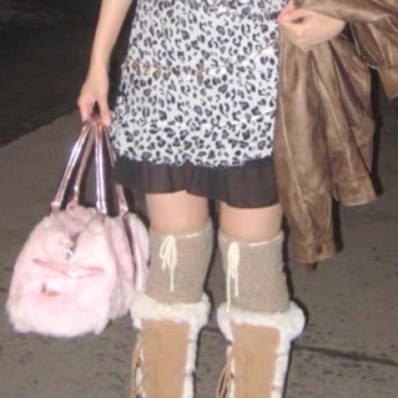 Y2K taupe Knitted leg warmer gloves 🧶 - Picture 3 of 3